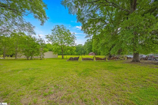 698 Pumpkintown Highway, Pickens, SC 29671
