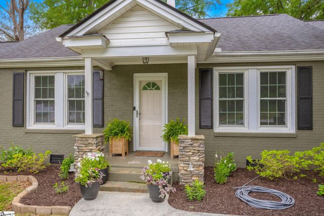 698 Pumpkintown Highway, Pickens, SC 29671
