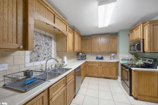698 Pumpkintown Highway, Pickens, SC 29671