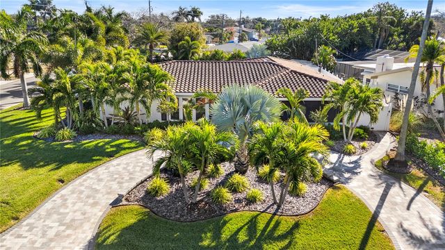 1896 SAILFISH ROAD S, St Petersburg, FL 33707