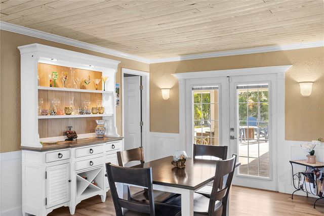 1896 SAILFISH ROAD S, St Petersburg, FL 33707