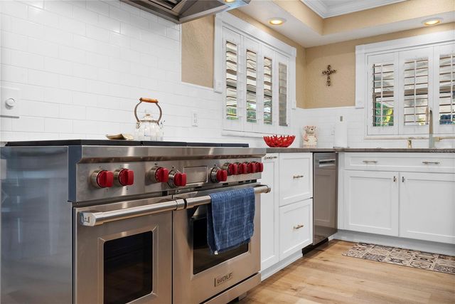 1896 SAILFISH ROAD S, St Petersburg, FL 33707