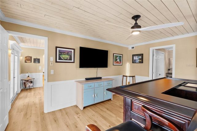 1896 SAILFISH ROAD S, St Petersburg, FL 33707