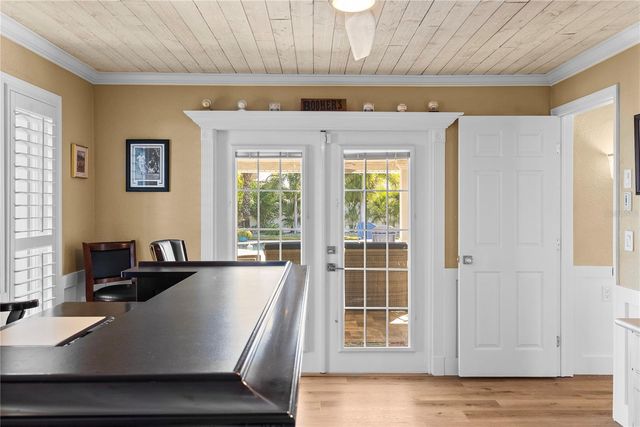 1896 SAILFISH ROAD S, St Petersburg, FL 33707