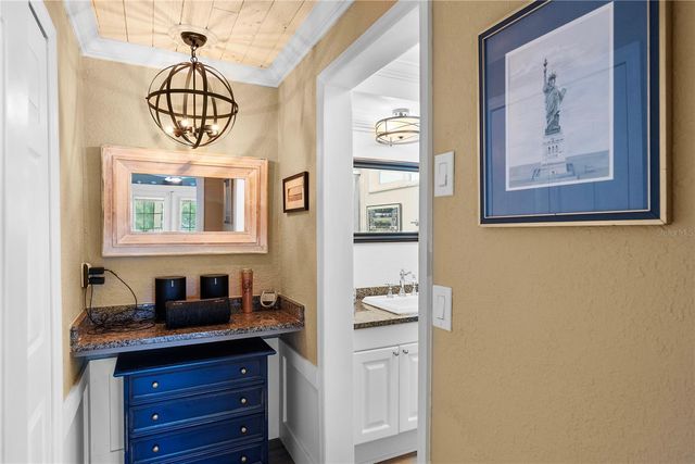 1896 SAILFISH ROAD S, St Petersburg, FL 33707