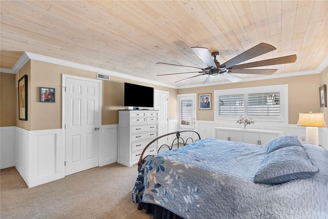 1896 SAILFISH ROAD S, St Petersburg, FL 33707