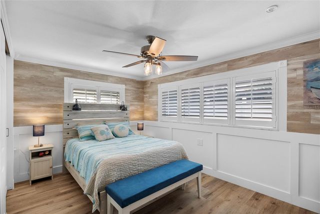 1896 SAILFISH ROAD S, St Petersburg, FL 33707