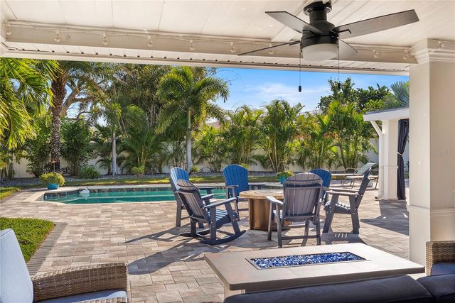 1896 SAILFISH ROAD S, St Petersburg, FL 33707