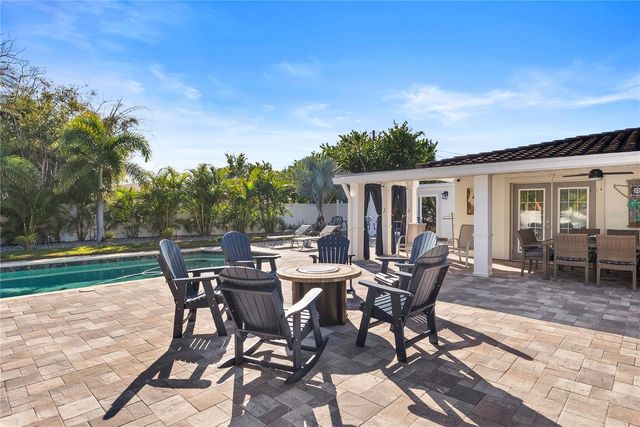 1896 SAILFISH ROAD S, St Petersburg, FL 33707