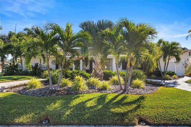 1896 SAILFISH ROAD S, St Petersburg, FL 33707