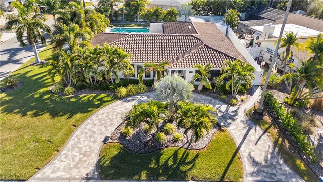 1896 SAILFISH ROAD S, St Petersburg, FL 33707