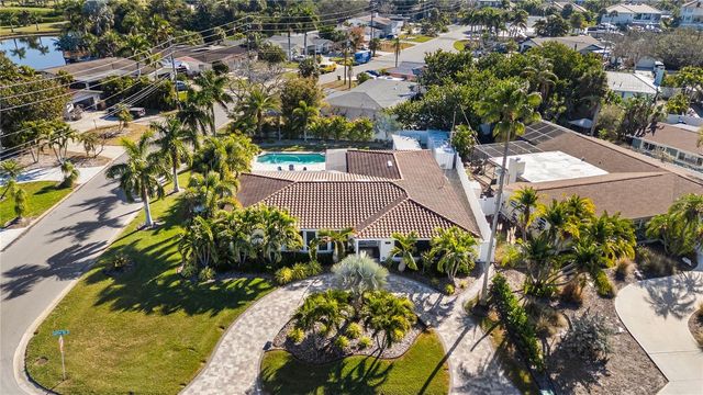 1896 SAILFISH ROAD S, St Petersburg, FL 33707