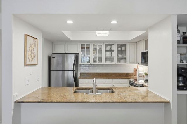 606 S GLEN AVENUE 11, Tampa, FL 33609