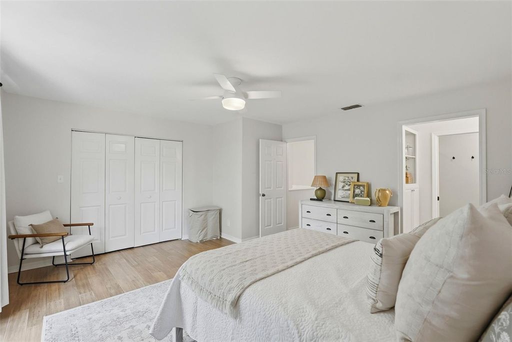 Image 15 of property listing at 606 S GLEN AVENUE 11, Tampa, FL 33609