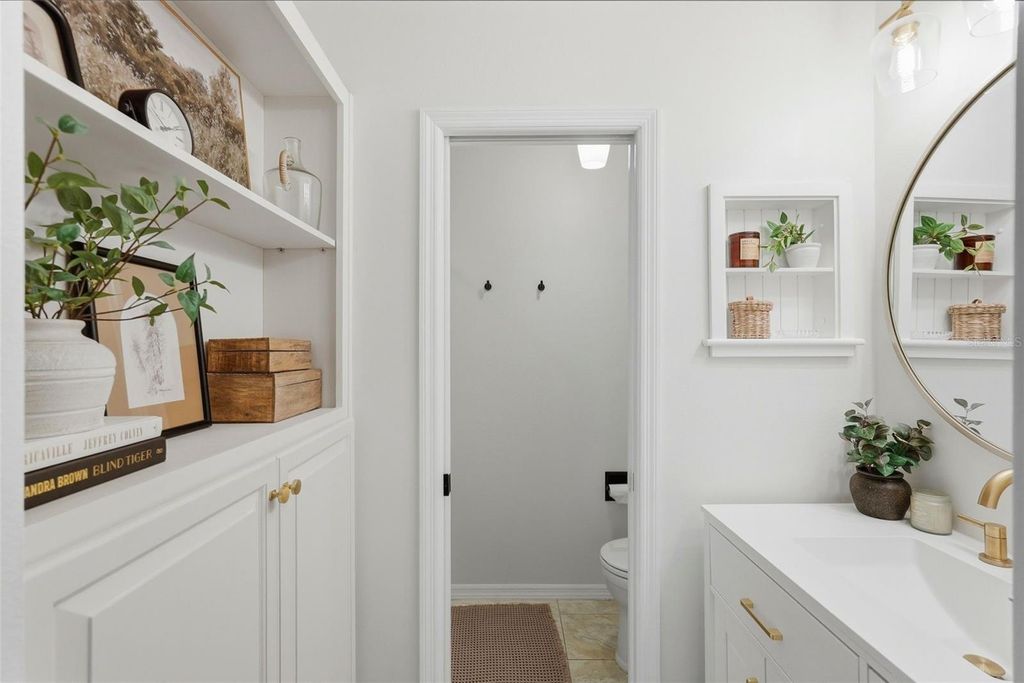 Image 17 of property listing at 606 S GLEN AVENUE 11, Tampa, FL 33609