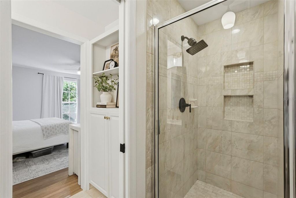 Image 19 of property listing at 606 S GLEN AVENUE 11, Tampa, FL 33609