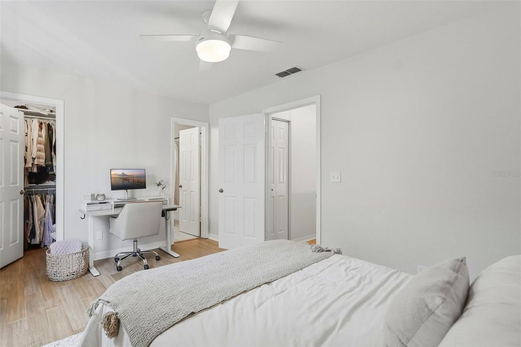 Image 21 of property listing at 606 S GLEN AVENUE 11, Tampa, FL 33609