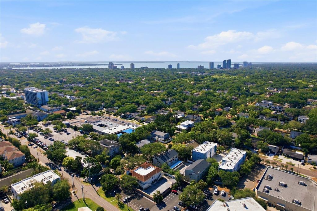 Image 28 of property listing at 606 S GLEN AVENUE 11, Tampa, FL 33609