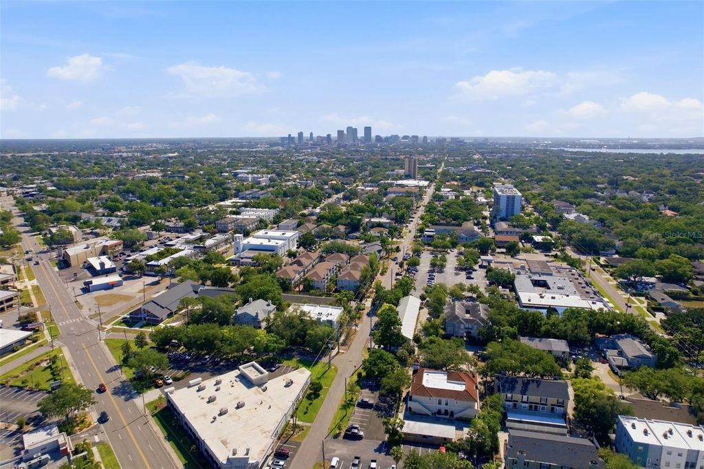 Image 35 of property listing at 606 S GLEN AVENUE 11, Tampa, FL 33609