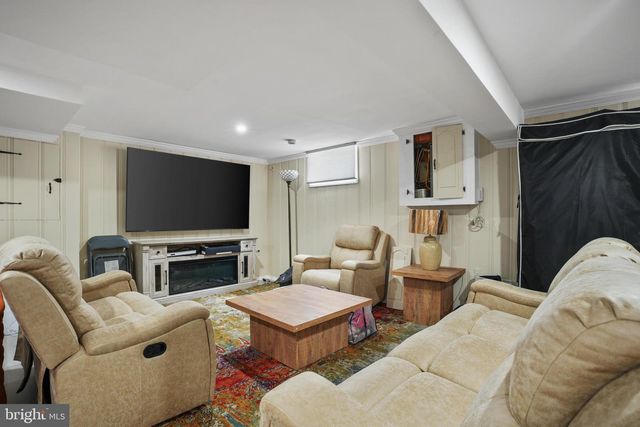 6911 LANSDALE ST, District Heights, MD 20747