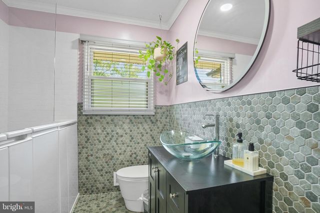 6911 LANSDALE ST, District Heights, MD 20747