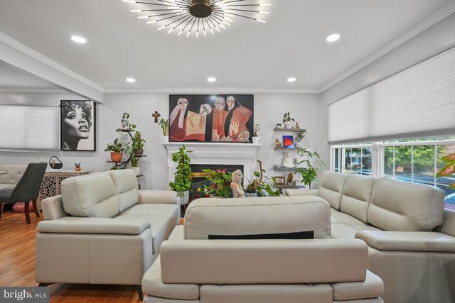 6911 LANSDALE ST, District Heights, MD 20747