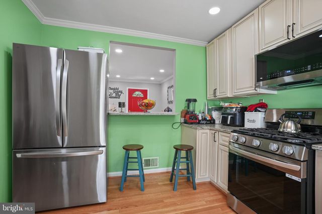 6911 LANSDALE ST, District Heights, MD 20747