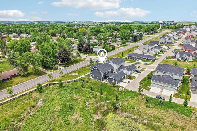 201 N Division Street, Waunakee, WI 53597