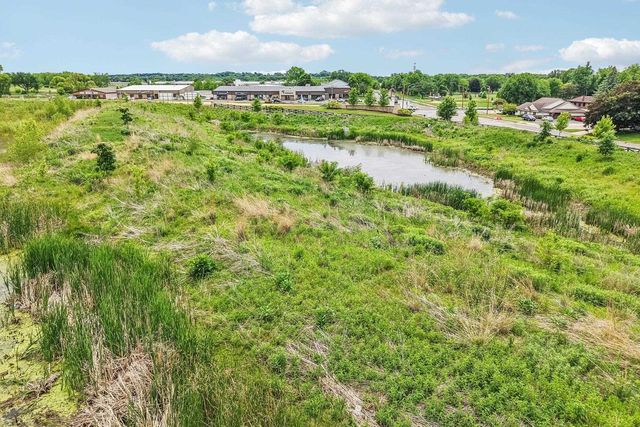 201 N Division Street, Waunakee, WI 53597