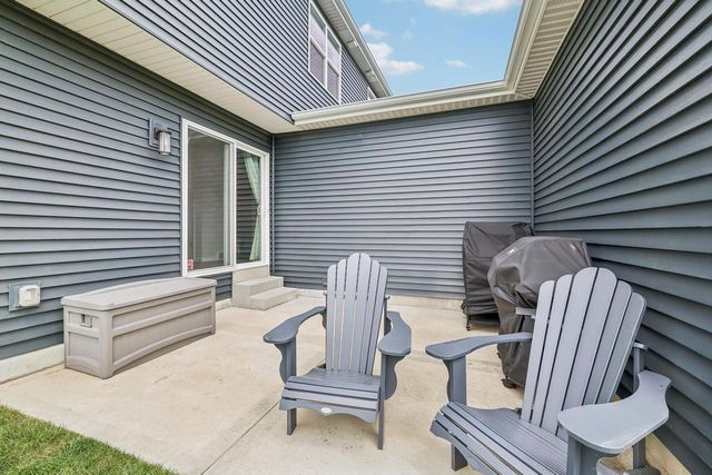201 N Division Street, Waunakee, WI 53597