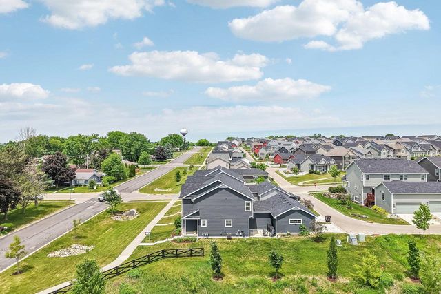 201 N Division Street, Waunakee, WI 53597