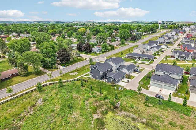 201 N Division Street, Waunakee, WI 53597