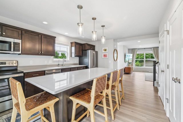 201 N Division Street, Waunakee, WI 53597