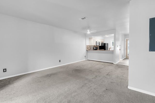 1840 Fairway Ridge Dr Apt 8D, Myrtle Beach, SC 29575