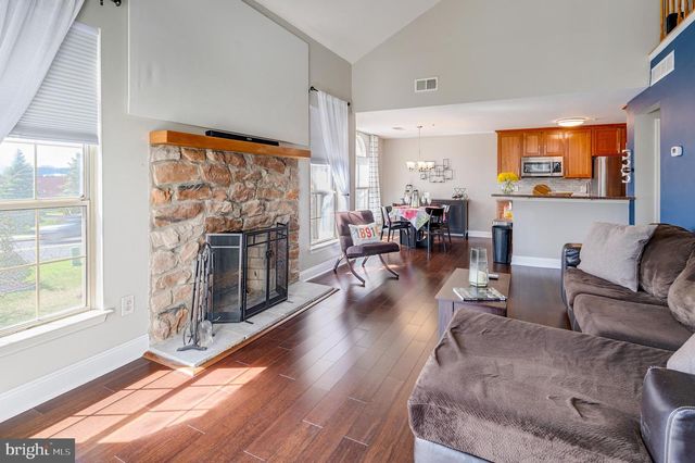 204 REMINGTON CT, Chalfont, PA 18914