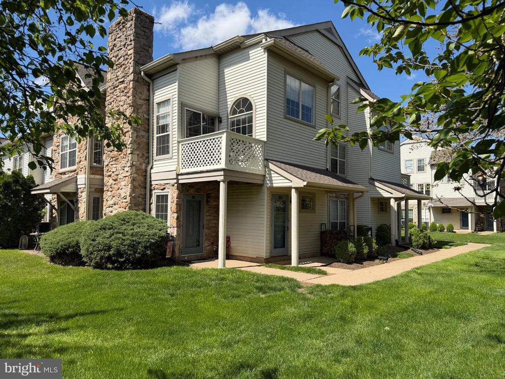 204 REMINGTON CT, Chalfont, PA 18914