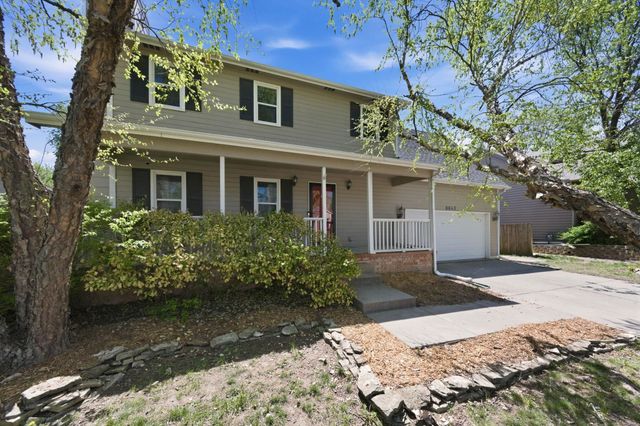 6643 E Saint James Pl, Bel Aire, KS 67226