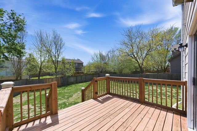 6643 E Saint James Pl, Bel Aire, KS 67226