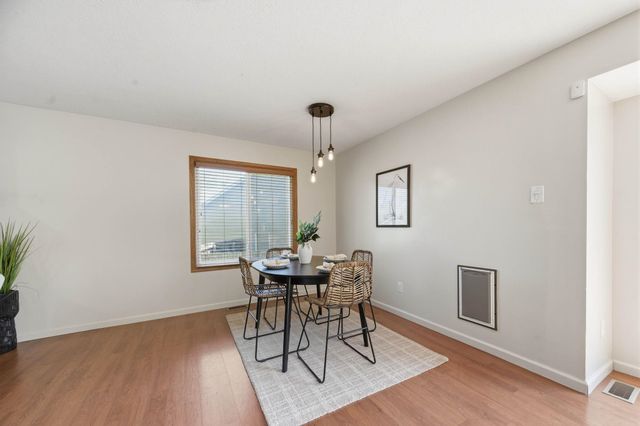 6643 E Saint James Pl, Bel Aire, KS 67226