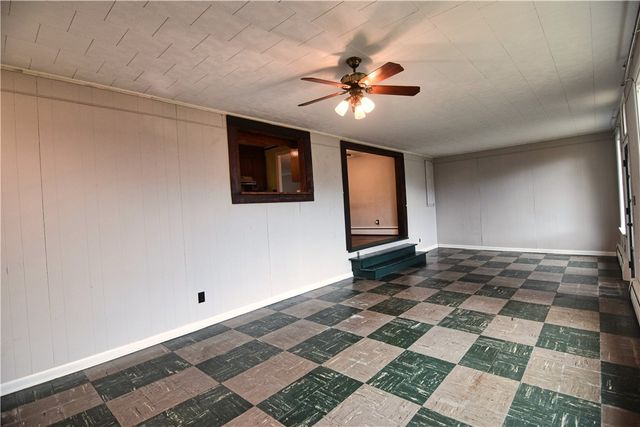 203 Big Oaks Dr, City Of Franklin, PA 16323