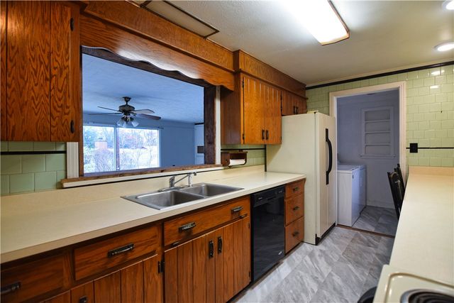 203 Big Oaks Dr, City Of Franklin, PA 16323