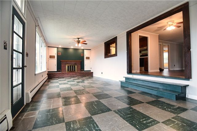 203 Big Oaks Dr, City Of Franklin, PA 16323