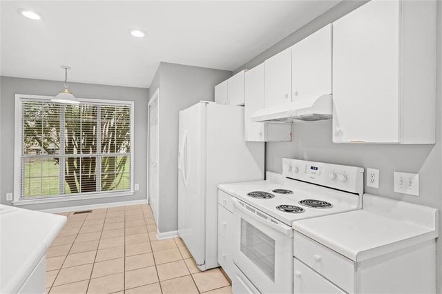 111 Greenpointe Way, Carrollton, GA 30117