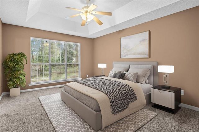 111 Greenpointe Way, Carrollton, GA 30117