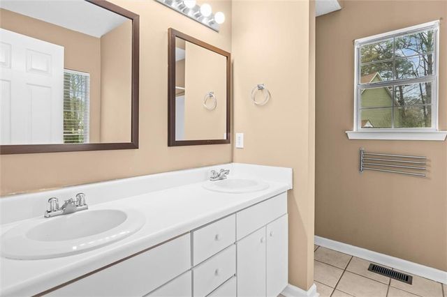 111 Greenpointe Way, Carrollton, GA 30117