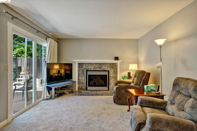 113 Pierre Ct, Vallejo, CA 94591