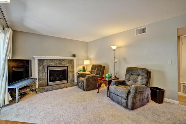 113 Pierre Ct, Vallejo, CA 94591