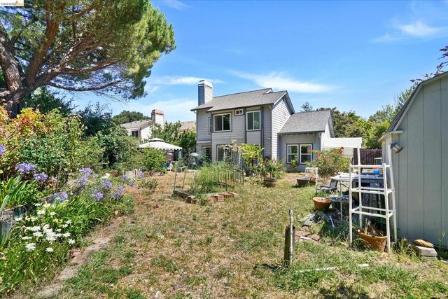 113 Pierre Ct, Vallejo, CA 94591