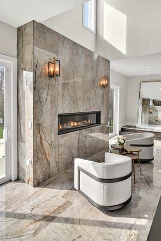 8825 N Spruce ROAD, River Hills, WI 53217
