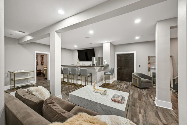 8825 N Spruce ROAD, River Hills, WI 53217